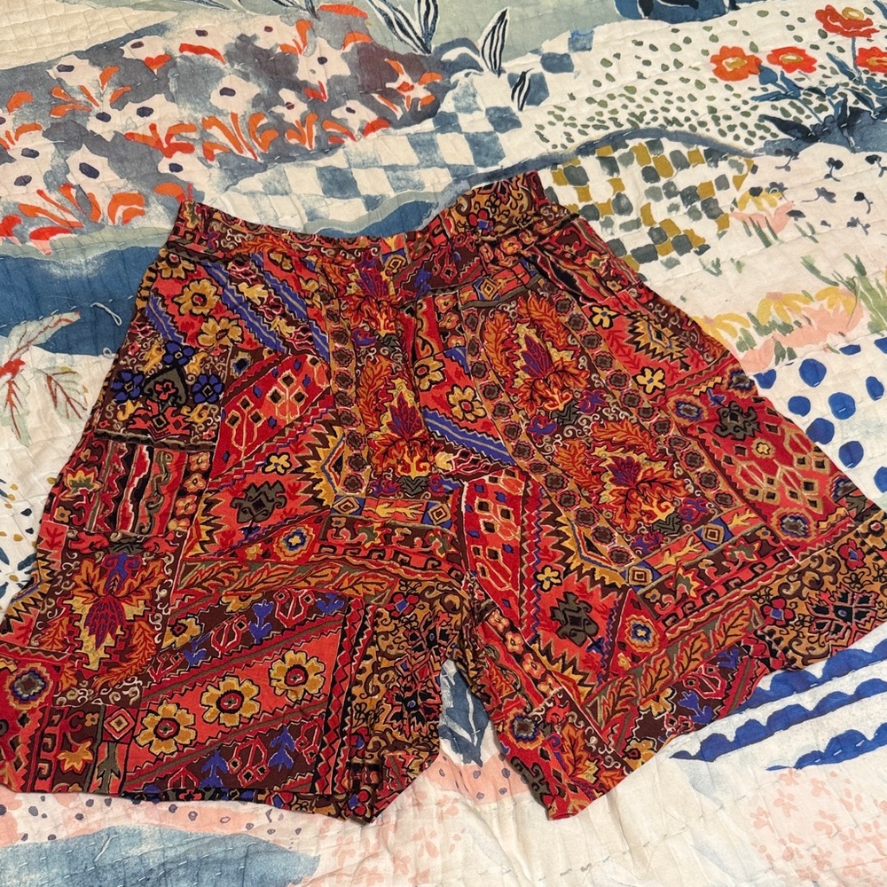 Sag Harbor Vibrant Red Patterned Women's Shorts